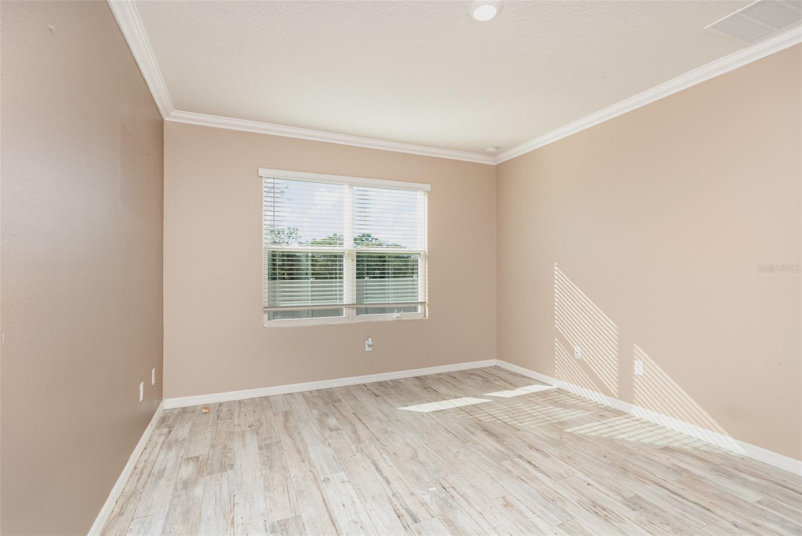 Image 15 of 42 For 6664 Coral Berry Drive