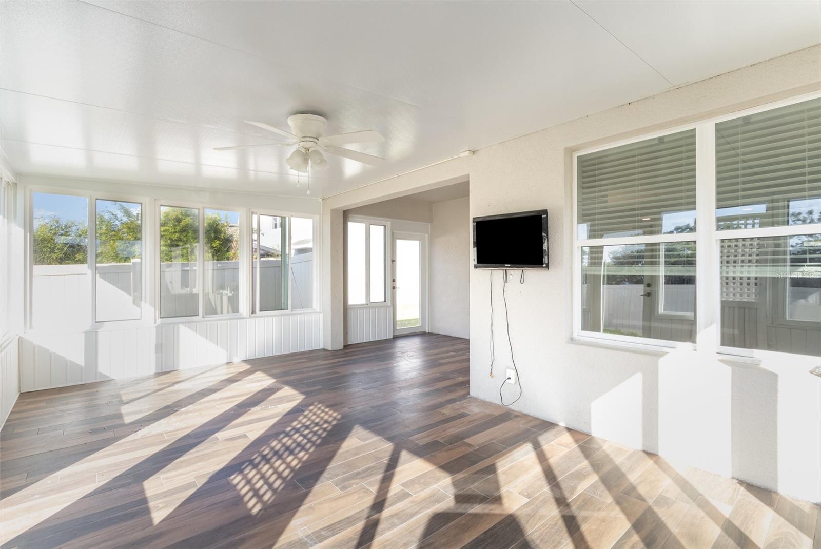 Image 30 of 42 For 6664 Coral Berry Drive