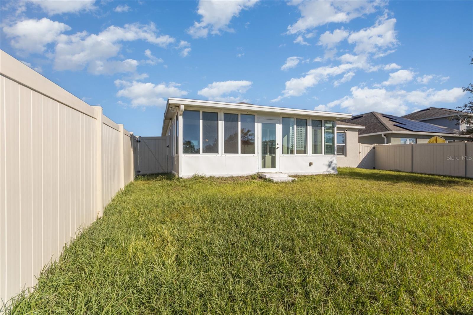 Image 33 of 42 For 6664 Coral Berry Drive