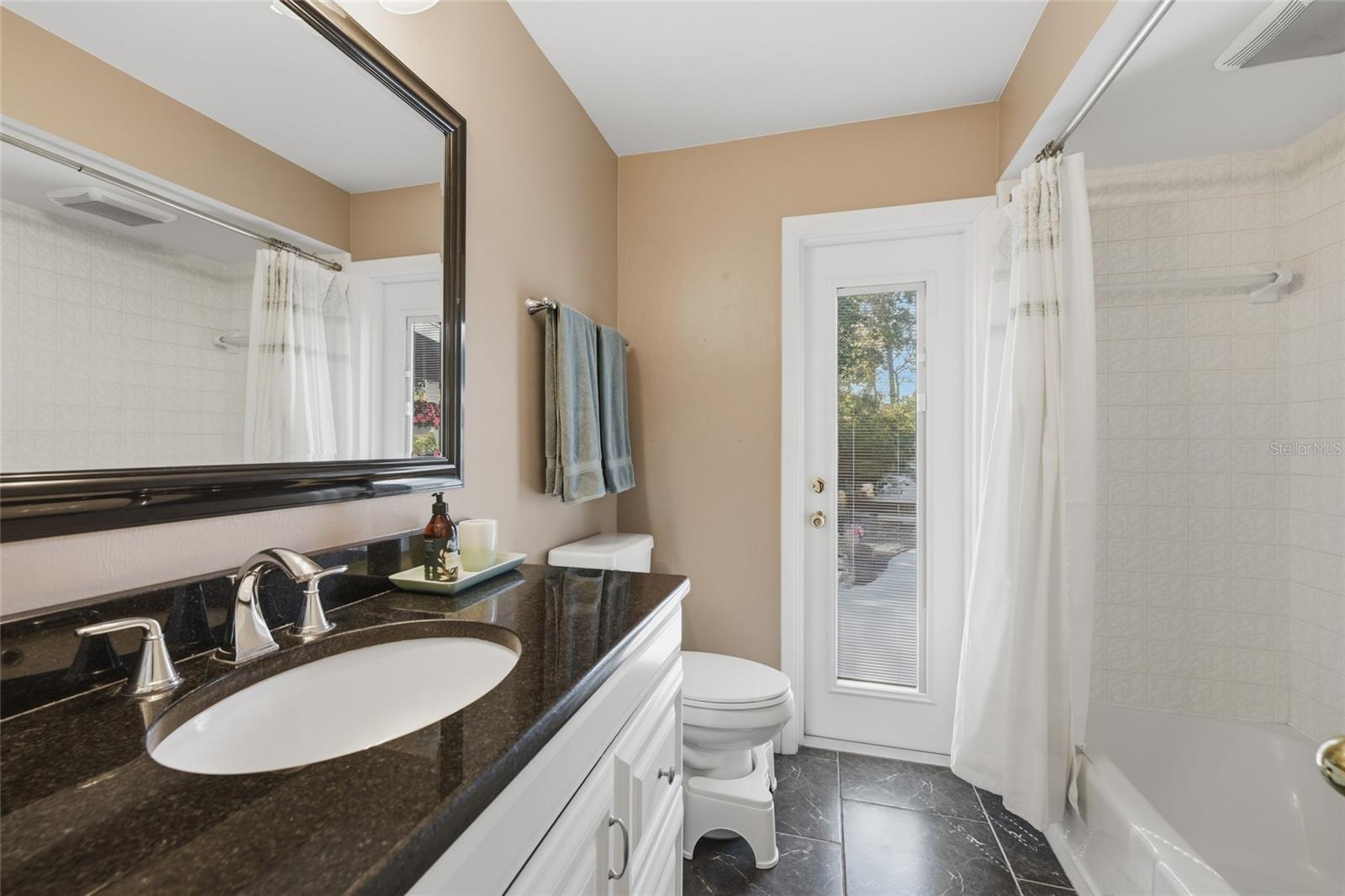 Image 17 of 25 For 1408 Marvin Street