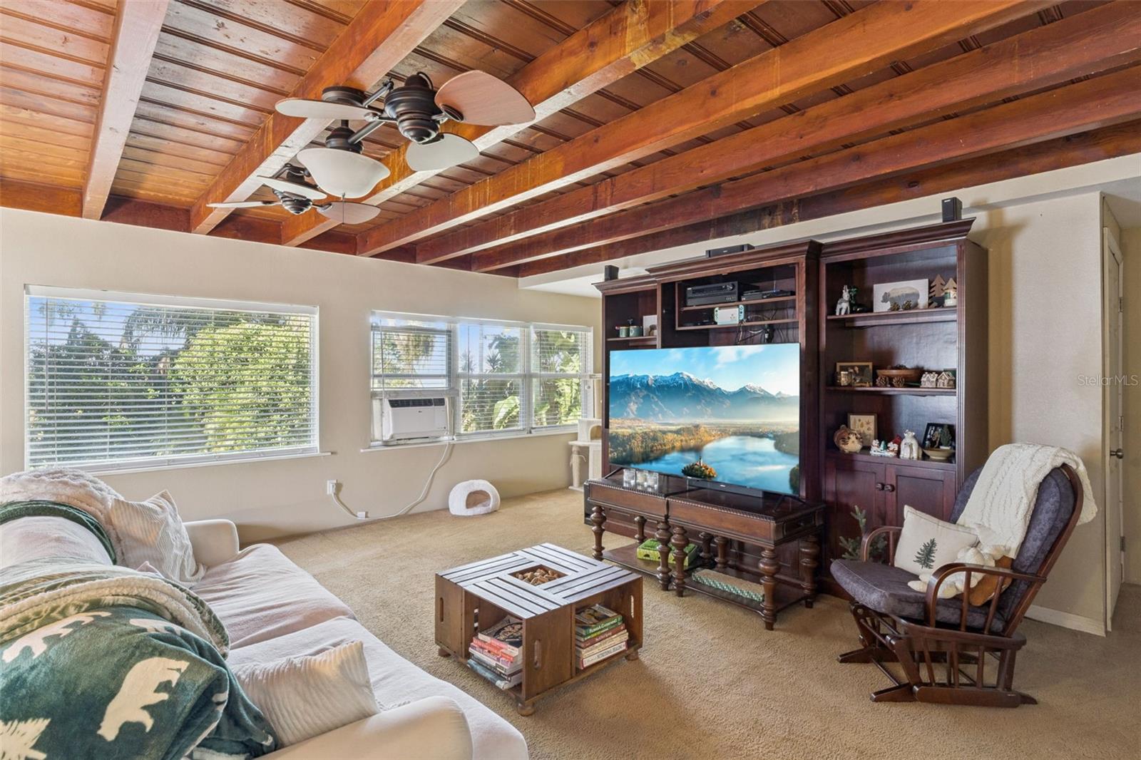 Image 10 of 34 For 3828 Walker Road