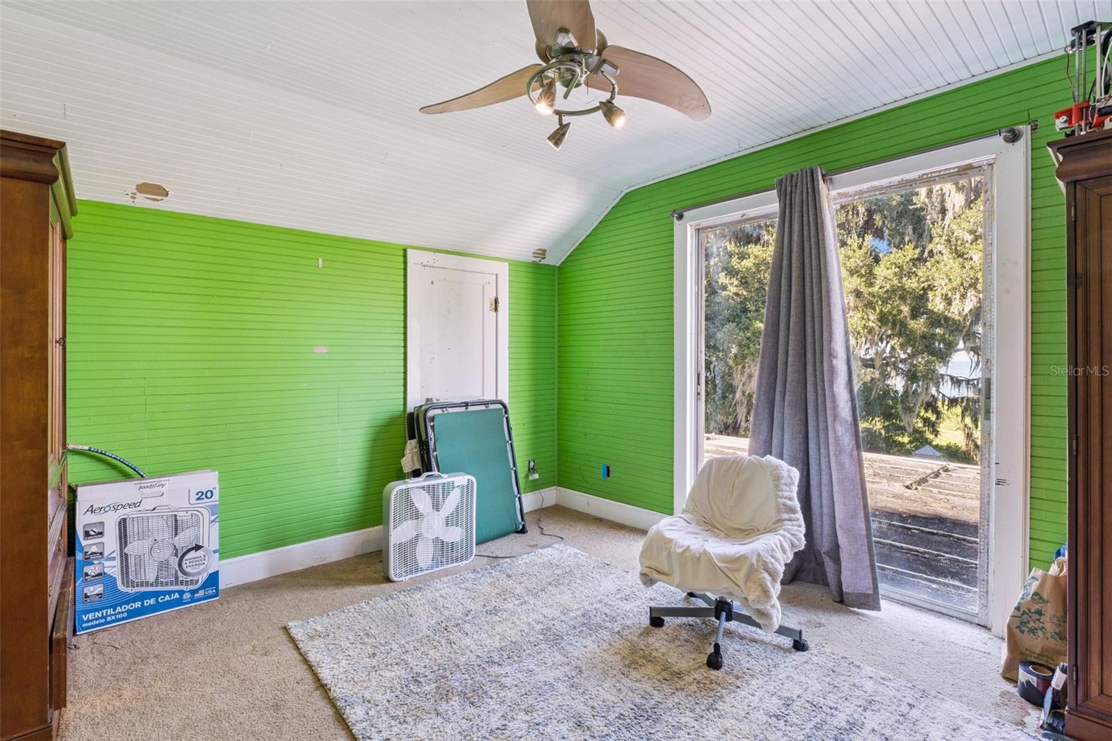 Image 18 of 34 For 3828 Walker Road