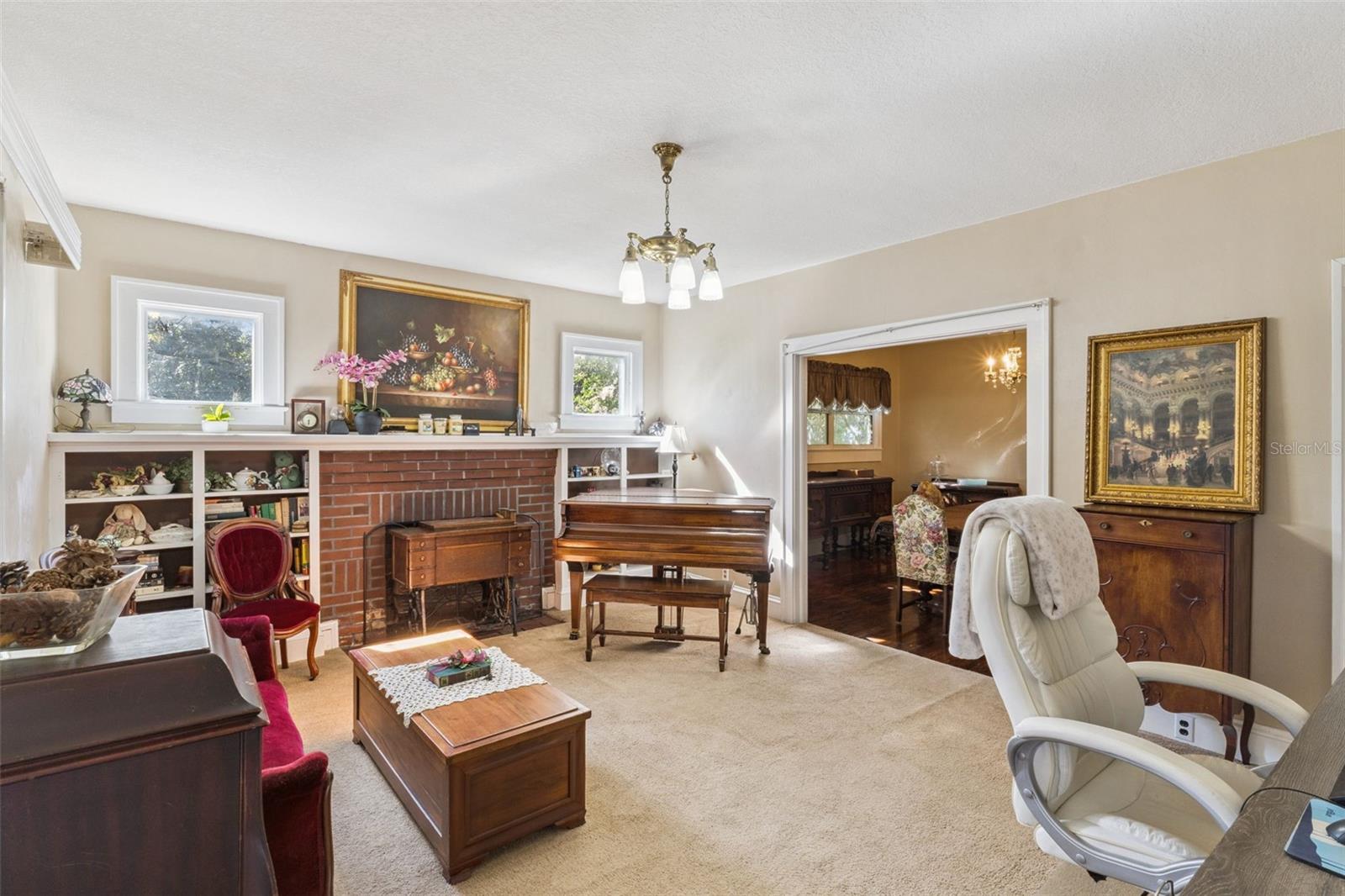 Image 4 of 34 For 3828 Walker Road