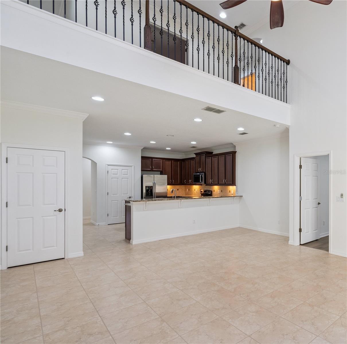 Image 10 of 33 For 308 Terracina Drive