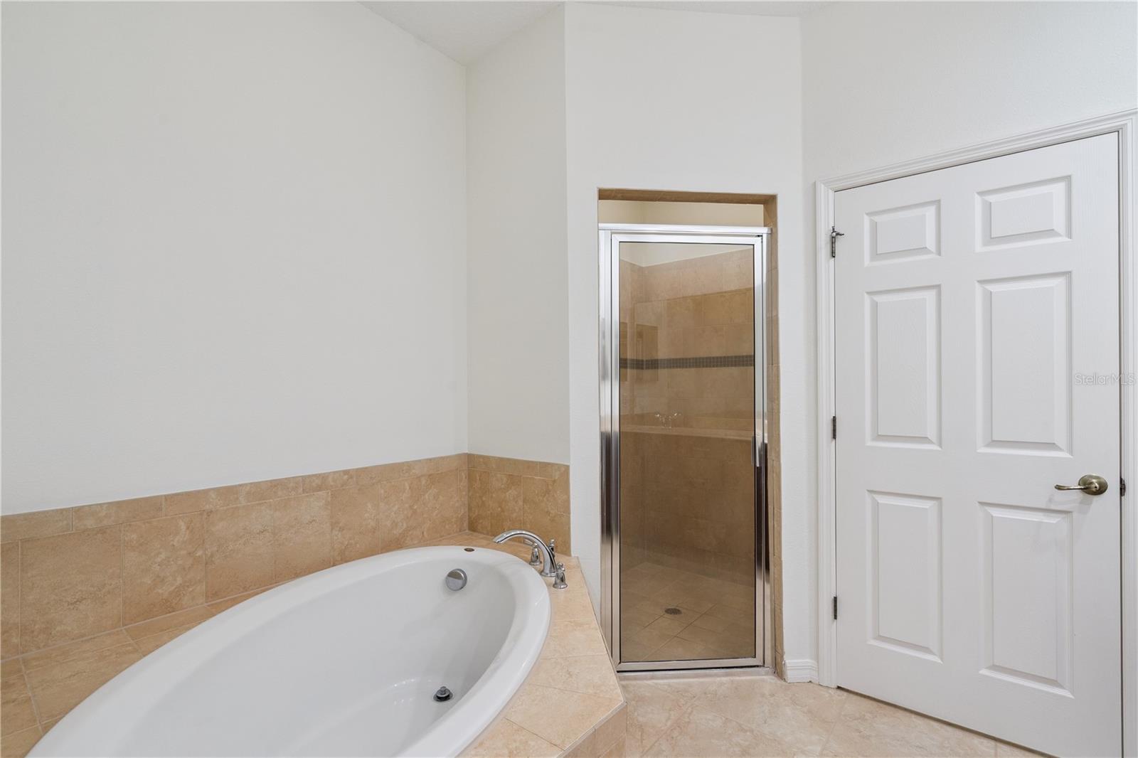 Image 15 of 33 For 308 Terracina Drive