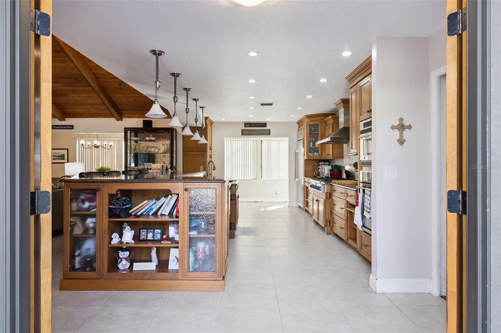 Image 3 of 25 For 133 Margate Mews