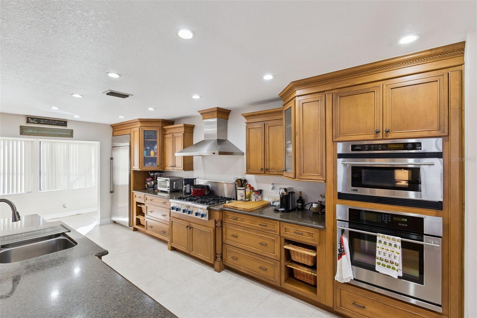 Image 6 of 25 For 133 Margate Mews