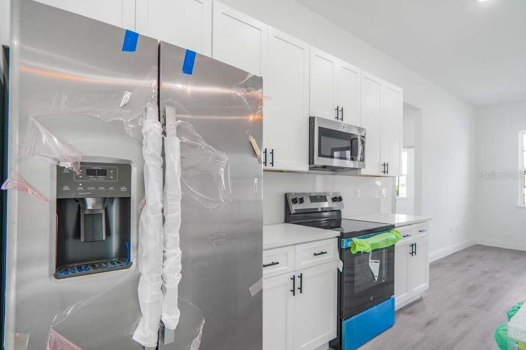 Image 8 of 27 For 15683 49th Avenue Road