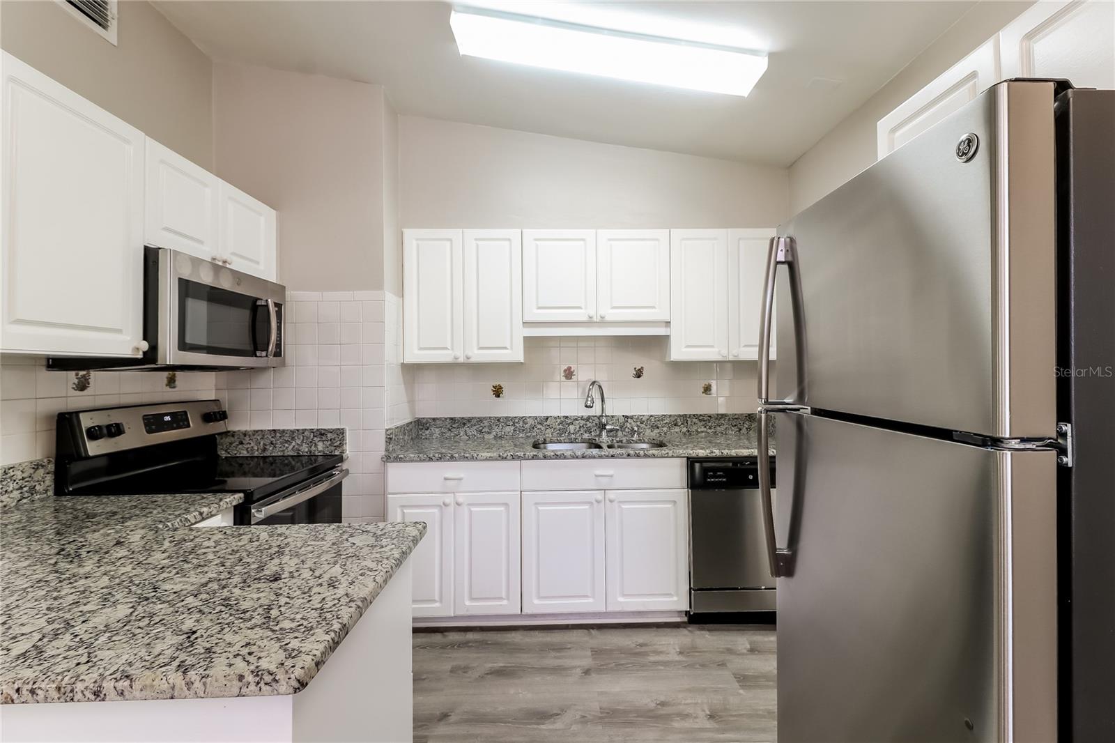 Image 6 of 16 For 4097 Porpoise Drive Se