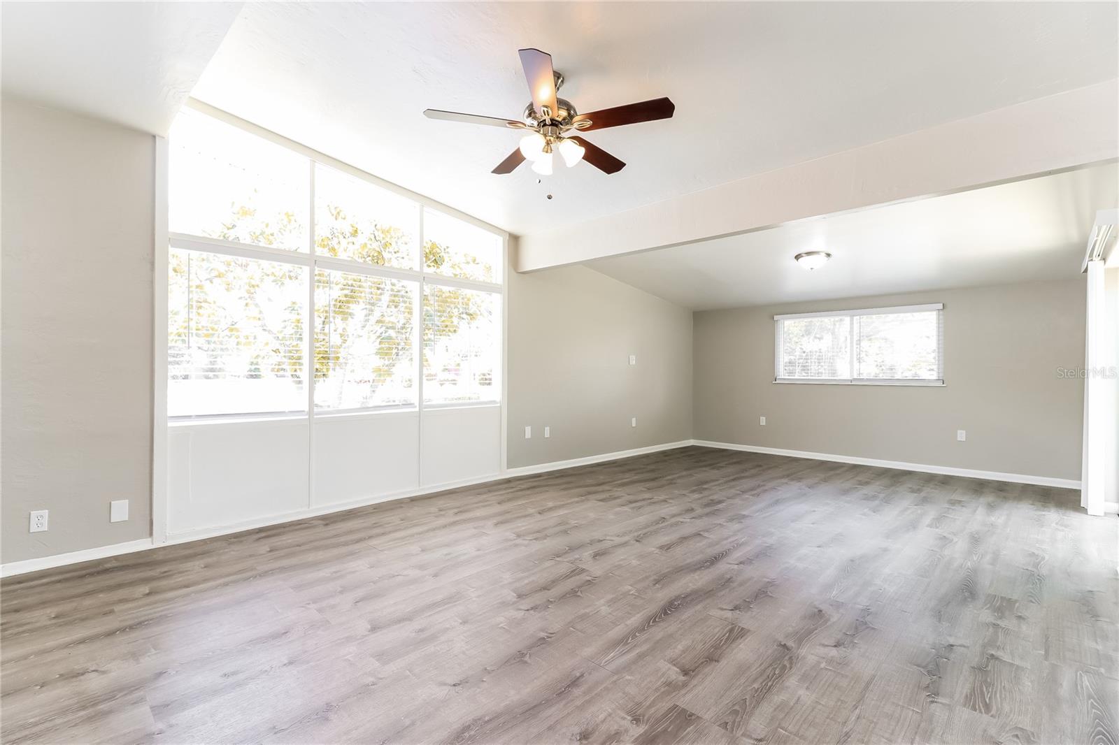 Image 8 of 16 For 4097 Porpoise Drive Se