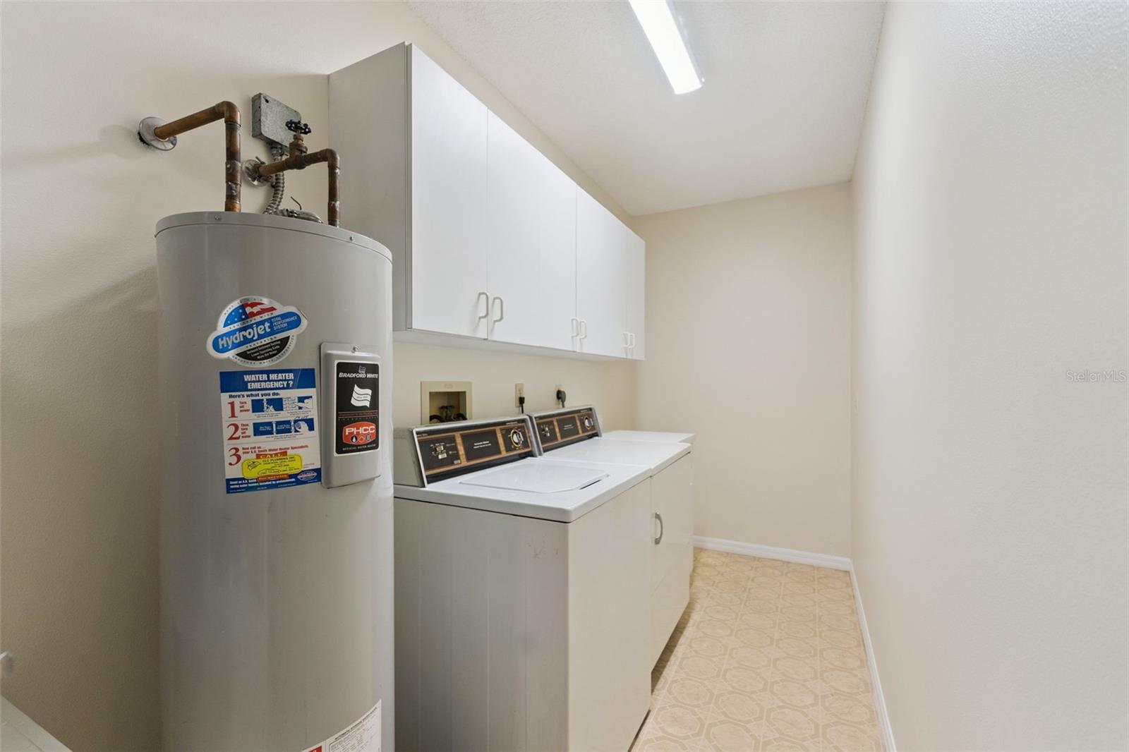 Image 35 of 52 For 2917 Revere Place 2917