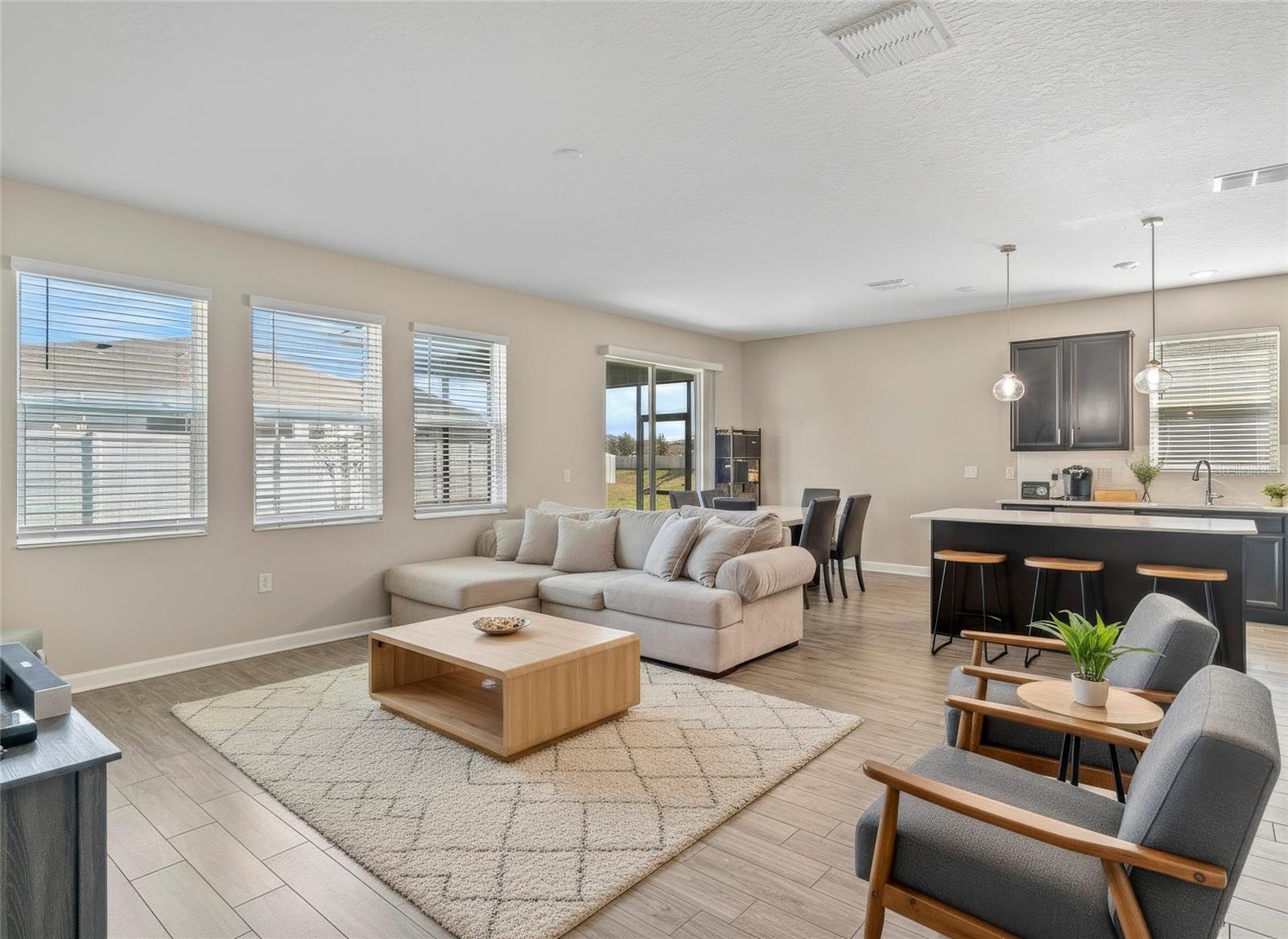 Image 6 of 30 For 264 Taft Drive