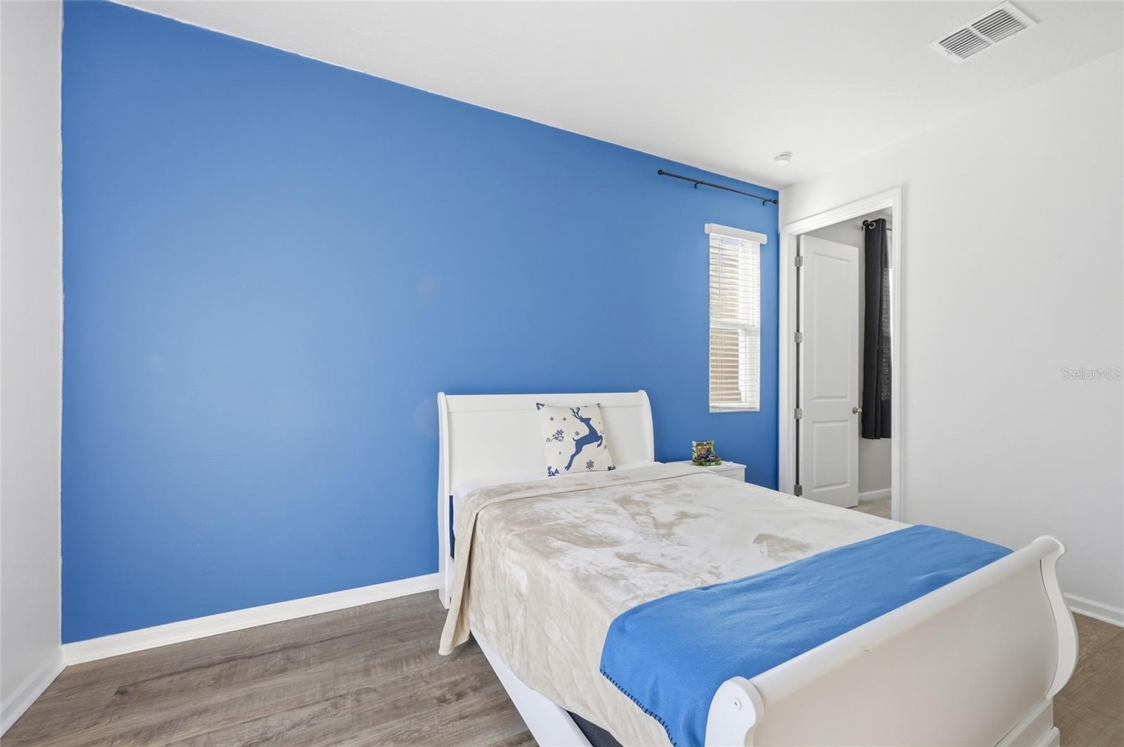 Image 17 of 35 For 1123 Sugarwood Street