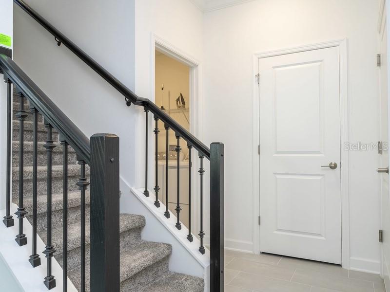 Image 19 of 90 For 8956 Takeaway Way