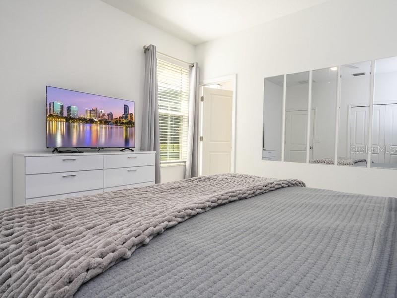 Image 28 of 90 For 8956 Takeaway Way