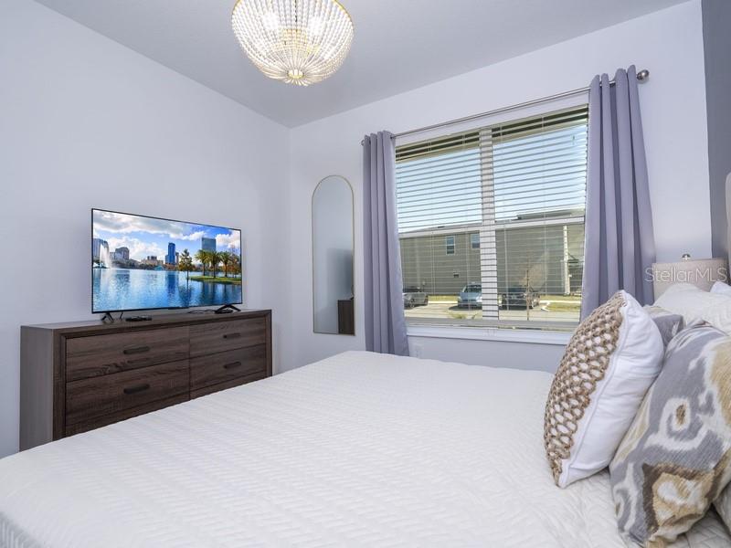 Image 34 of 90 For 8956 Takeaway Way