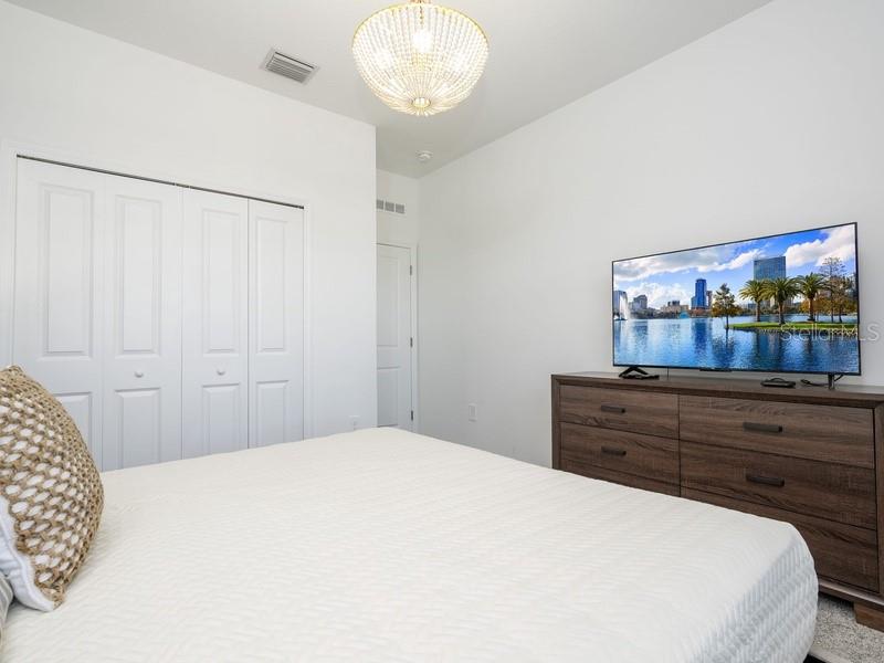 Image 36 of 90 For 8956 Takeaway Way