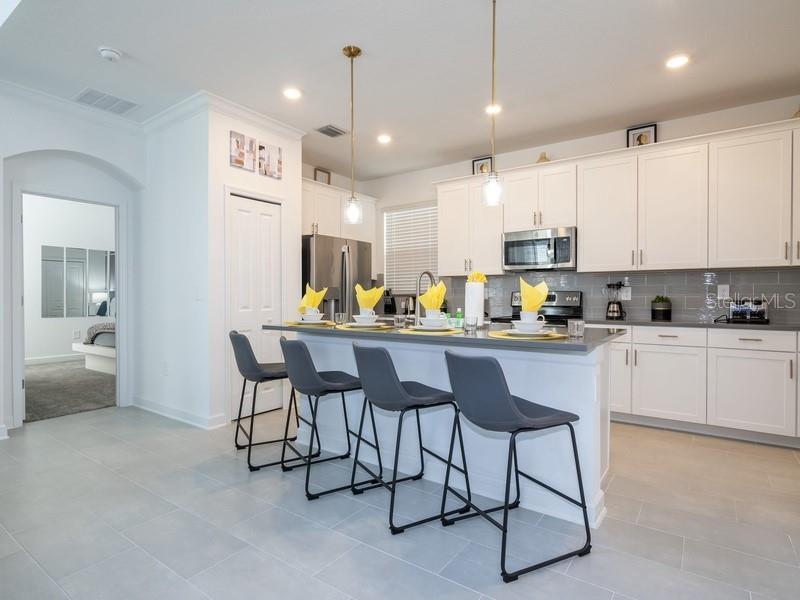 Image 7 of 90 For 8956 Takeaway Way