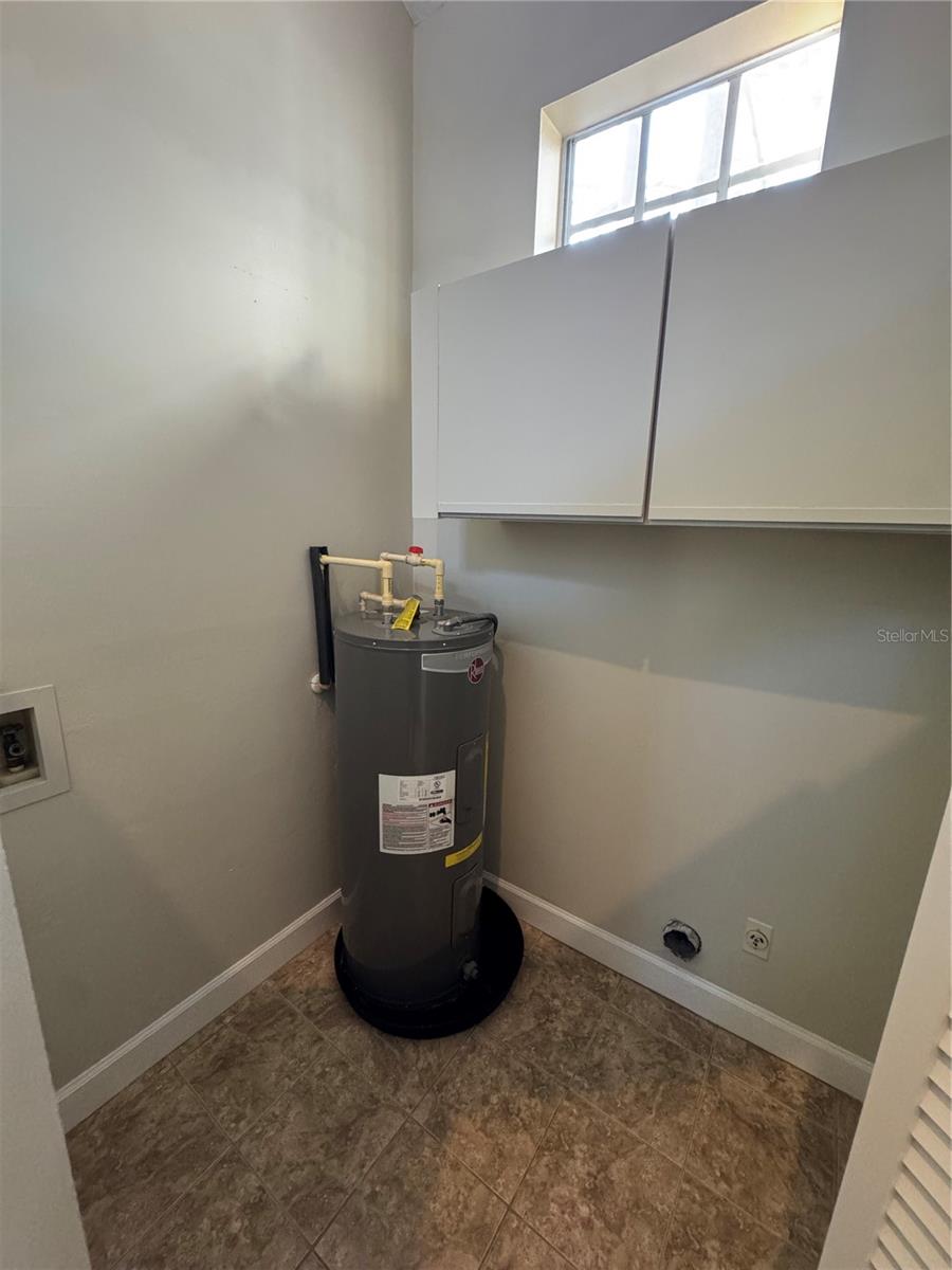 Image 12 of 24 For 1418 Farrindon Circle 1418