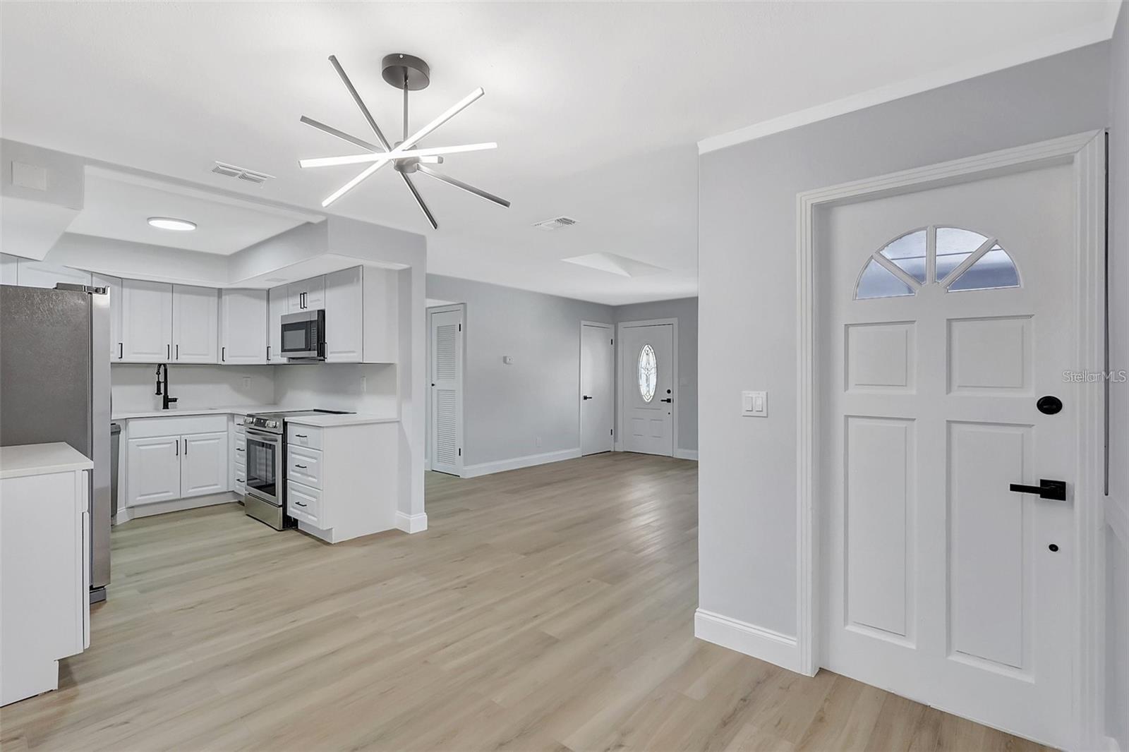 Image 7 of 28 For 4928 Stolls Avenue