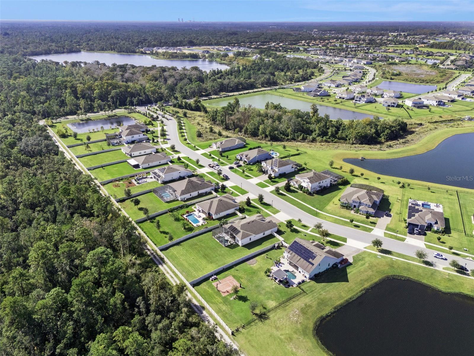 Image 42 of 53 For 4161 Sunset Preserve Boulevard