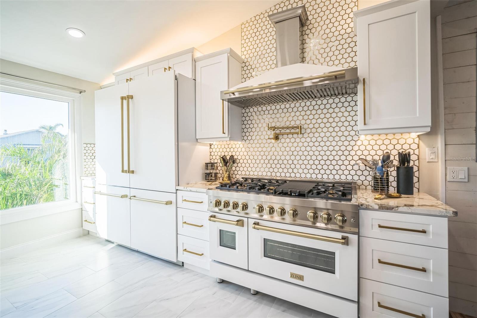 Image 22 of 46 For 328 6th Avenue