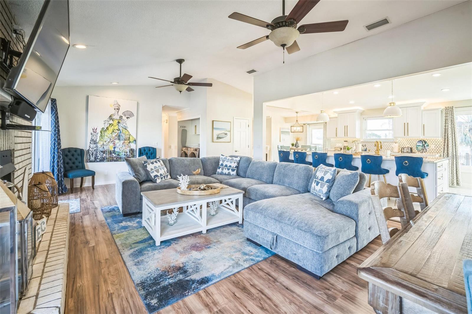 Image 23 of 46 For 328 6th Avenue