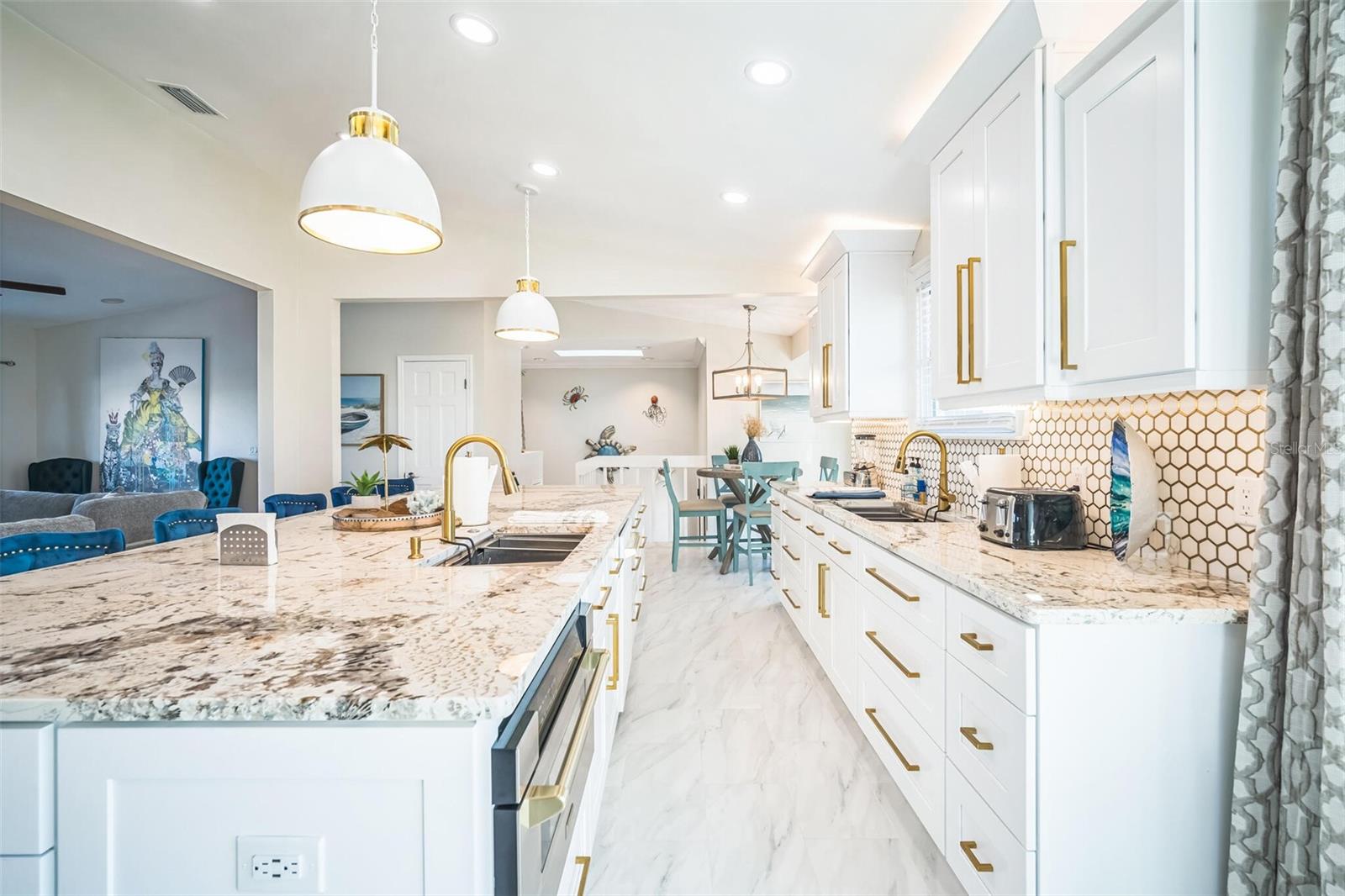 Image 25 of 46 For 328 6th Avenue