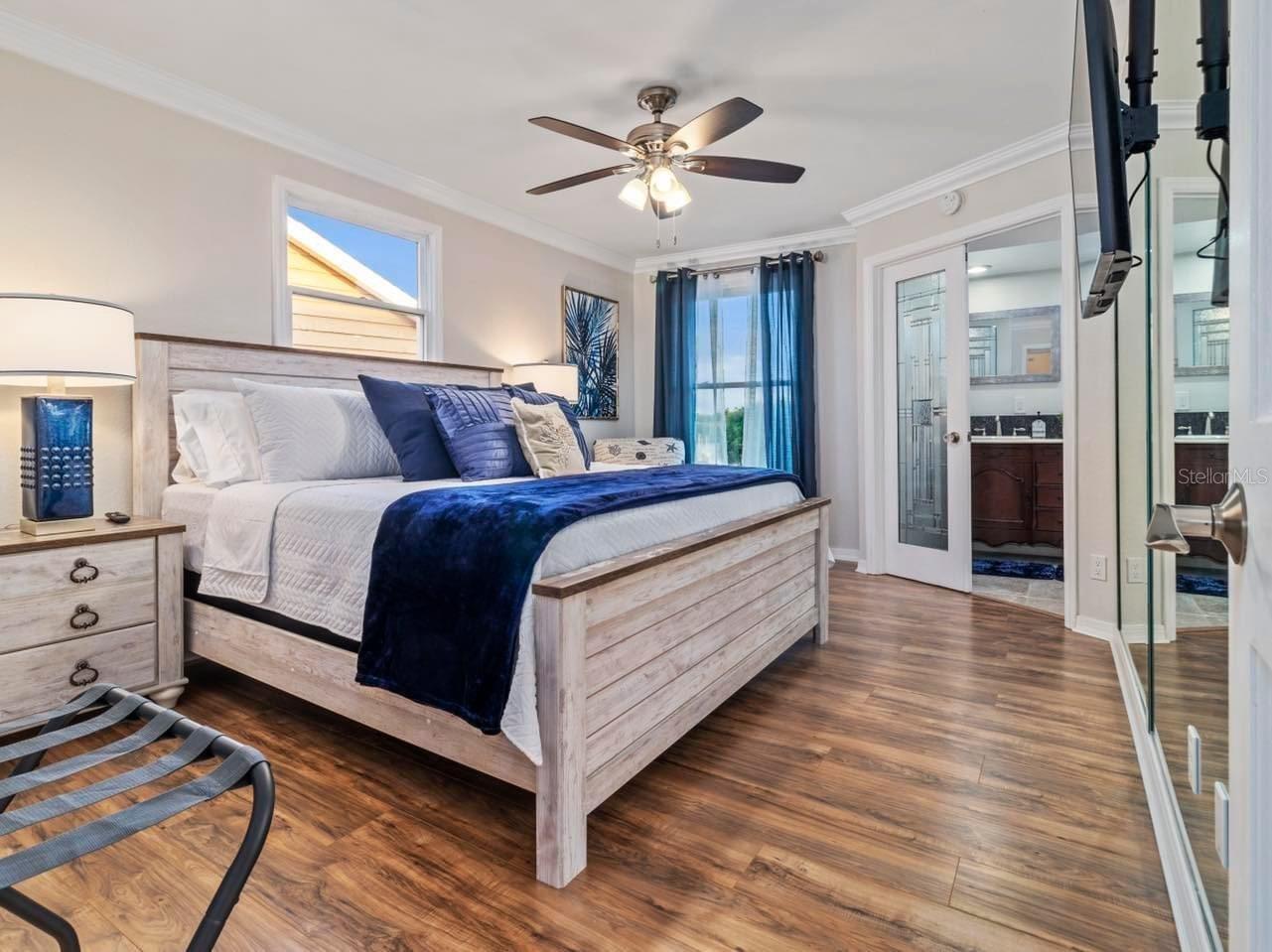 Image 8 of 46 For 328 6th Avenue