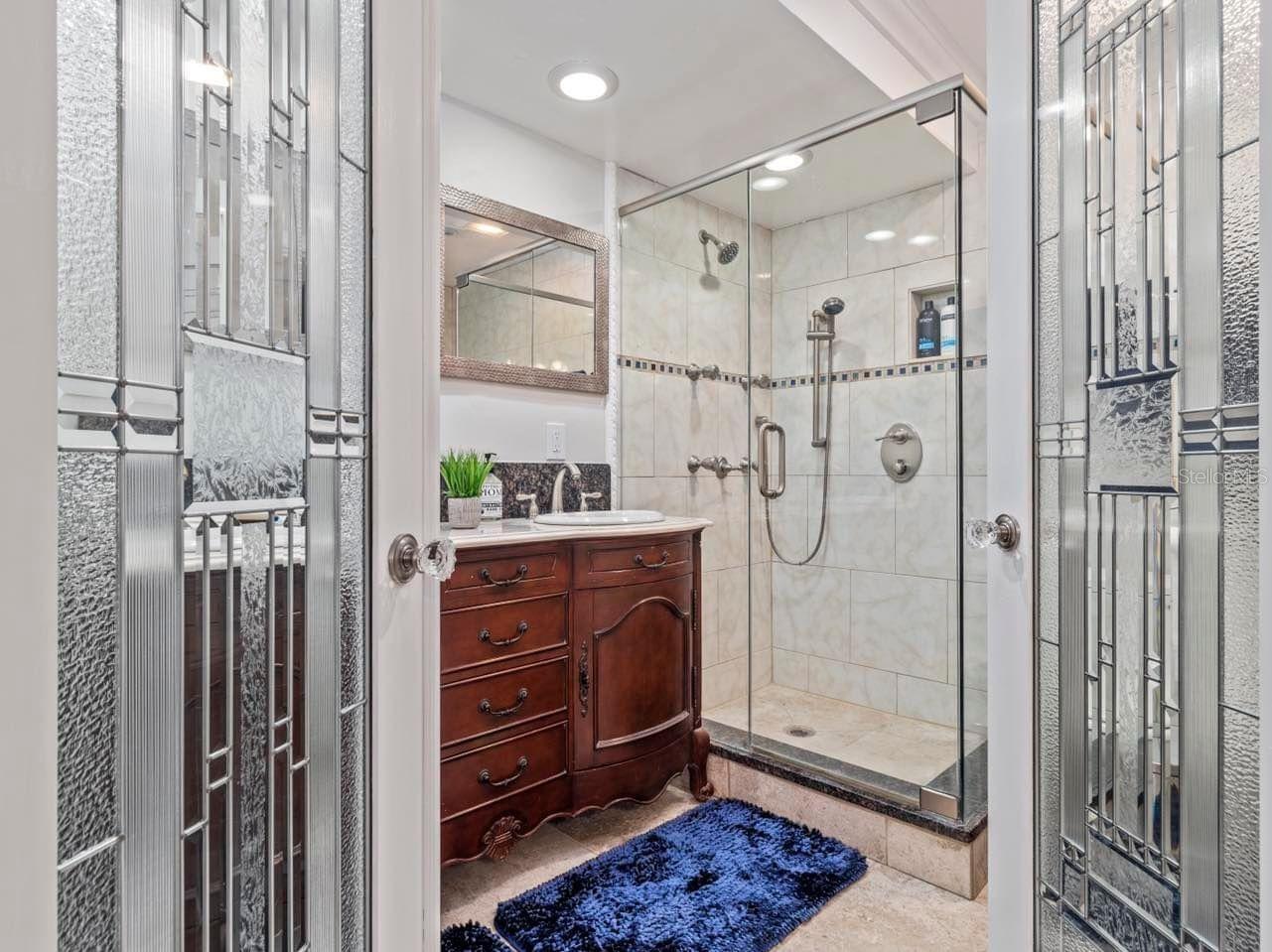 Image 9 of 46 For 328 6th Avenue