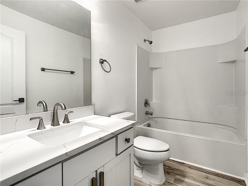 Image 7 of 13 For 5373 Northlawn Way