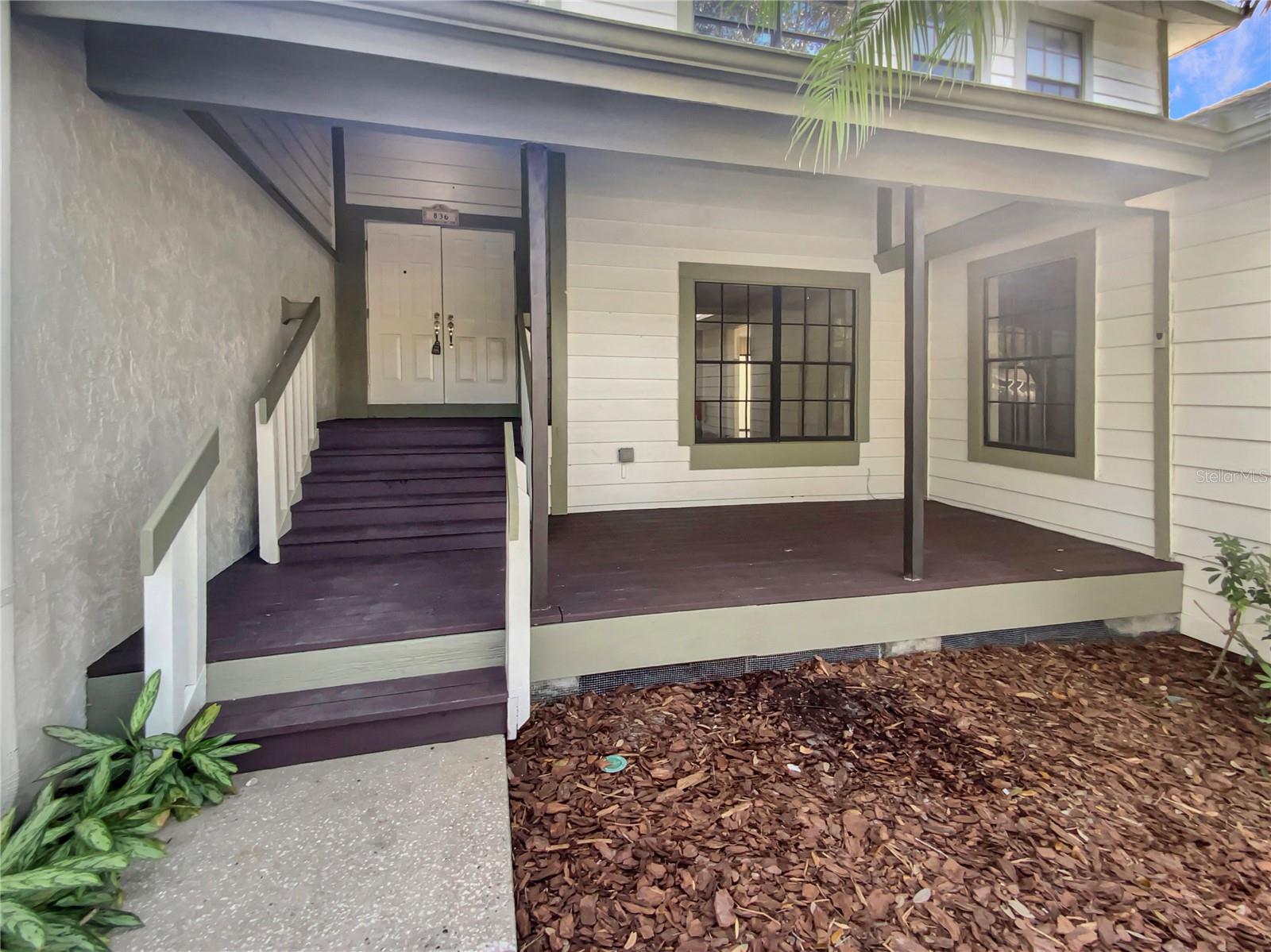 Image 3 of 37 For 836 Amelia Court Ne