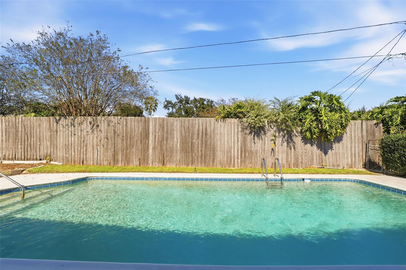 Image 2 of 41 For 2525 Native Court