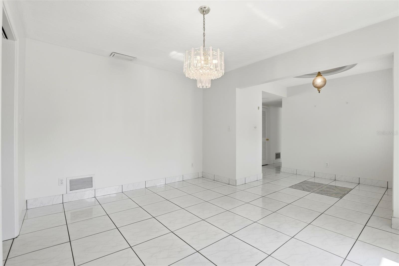 Image 8 of 41 For 2525 Native Court