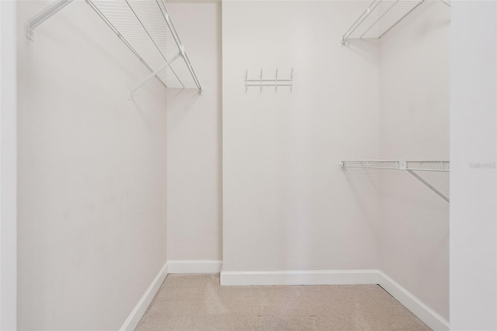 Image 21 of 34 For 4818 Breezy Palms Court