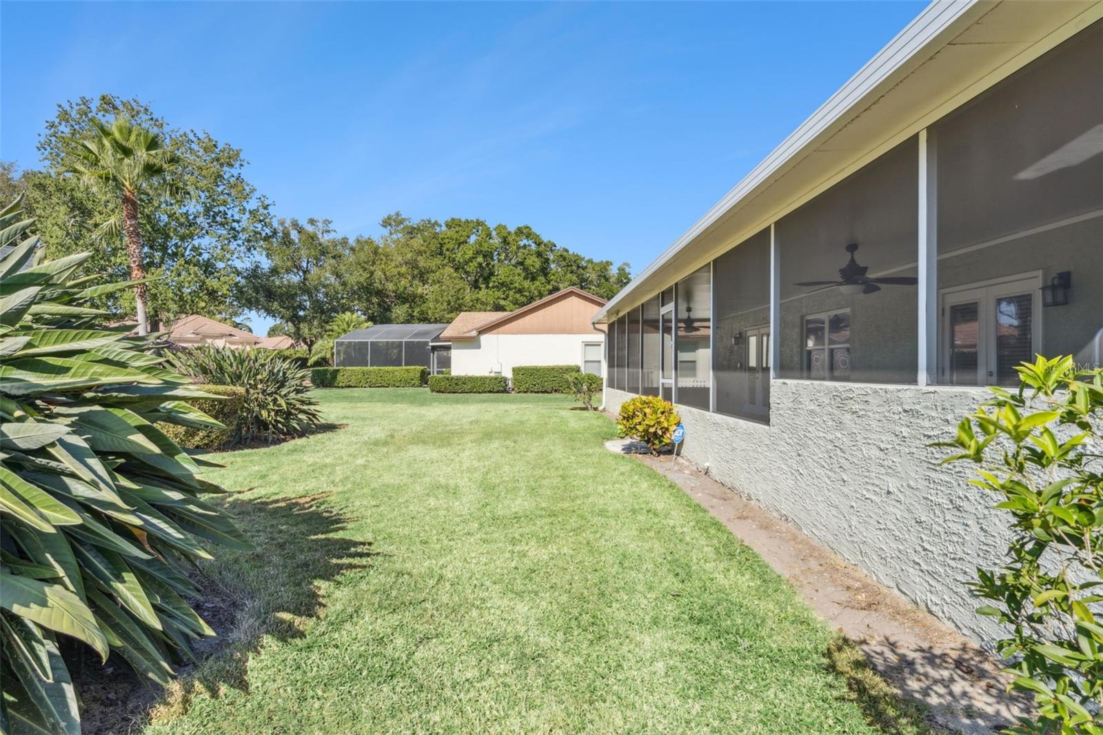 Image 32 of 34 For 4818 Breezy Palms Court