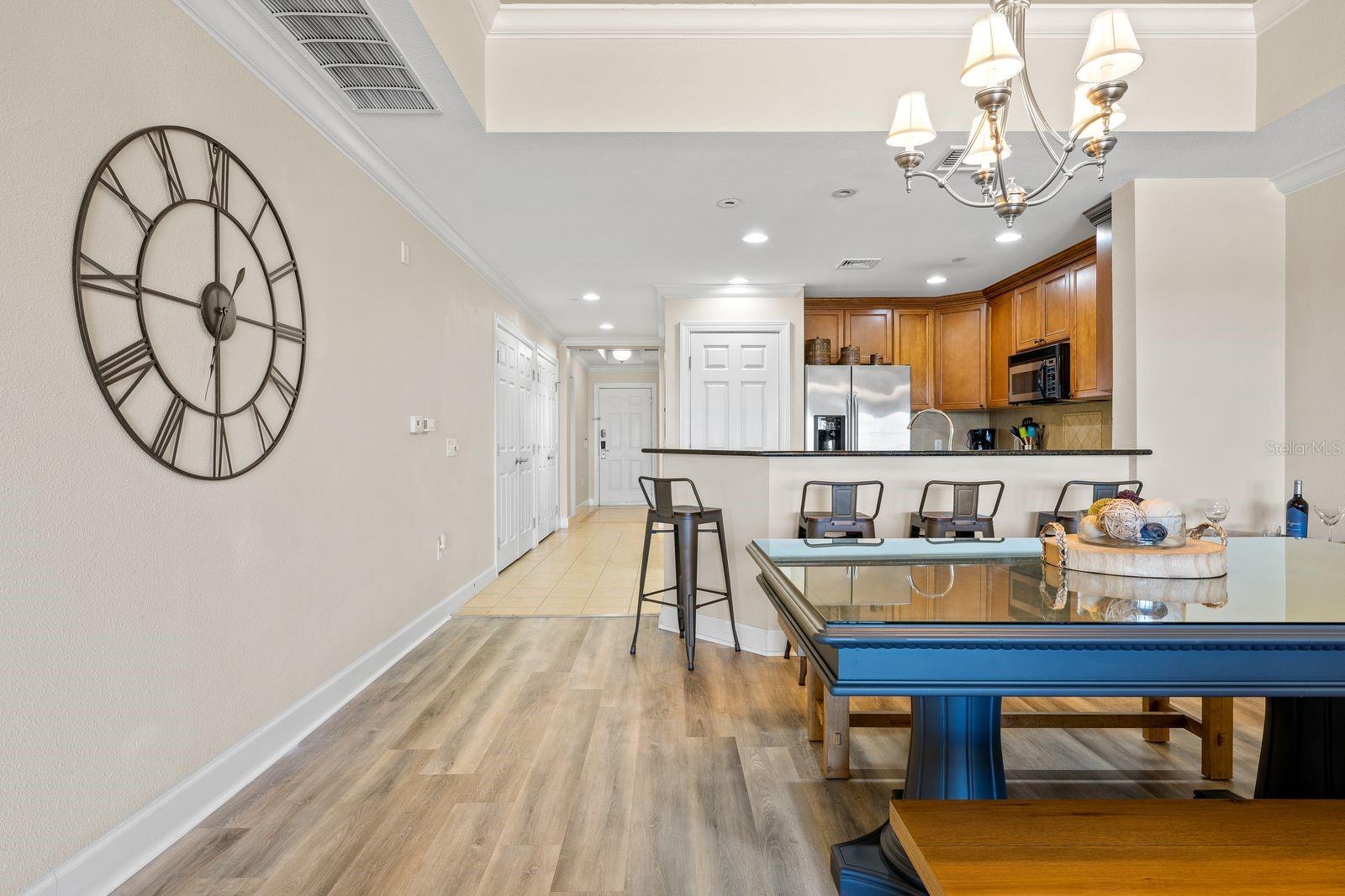 Image 6 of 51 For 1370 Centre Court Ridge Drive 401