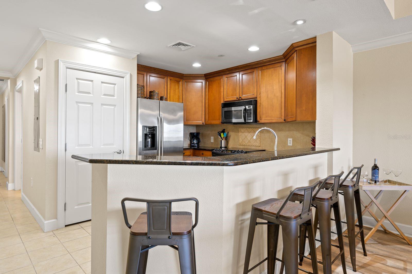 Image 7 of 51 For 1370 Centre Court Ridge Drive 401