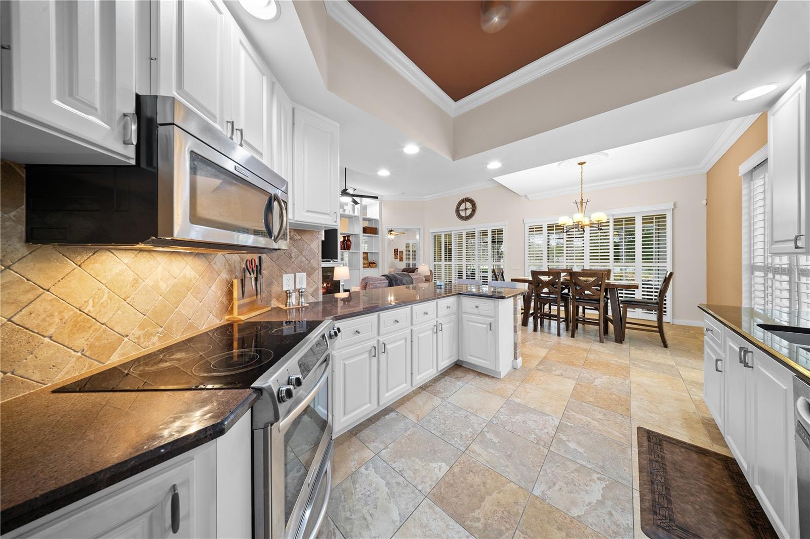 Image 14 of 57 For 11384 Northland Drive