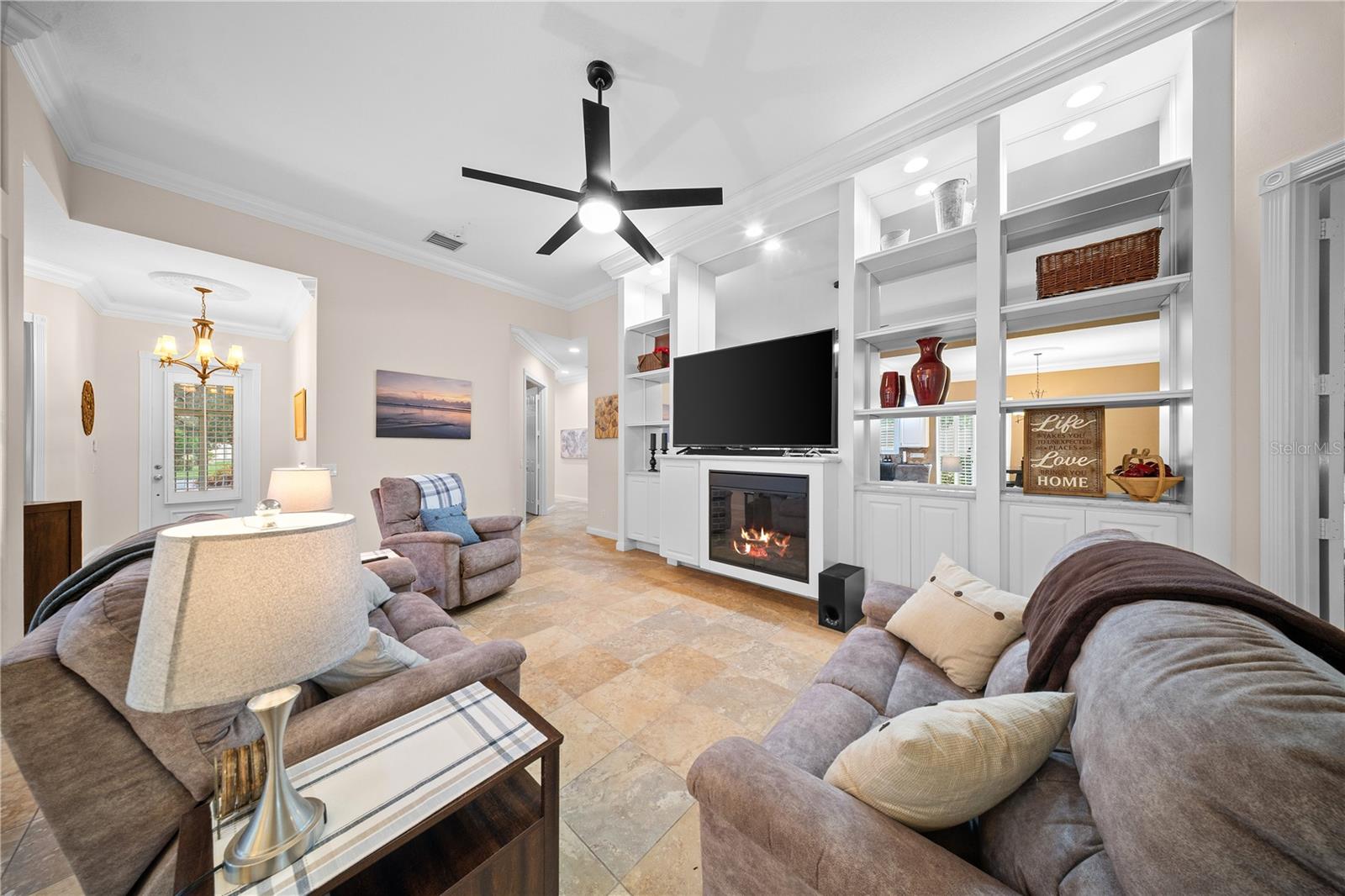 Image 9 of 57 For 11384 Northland Drive