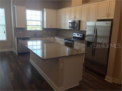 Image 4 of 16 For 1028 Parma Circle