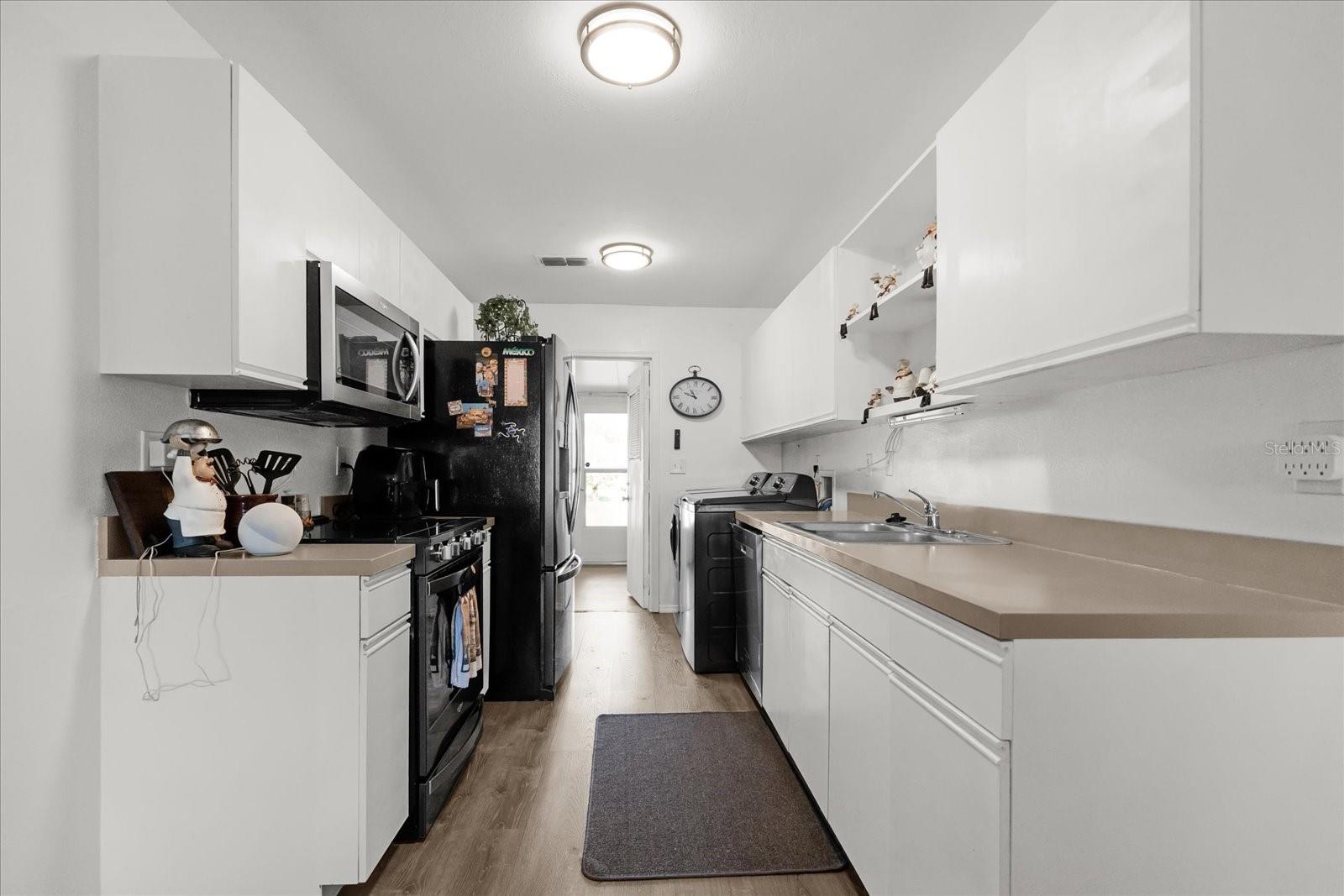 Image 7 of 28 For 379 Winter Ridge Boulevard 379