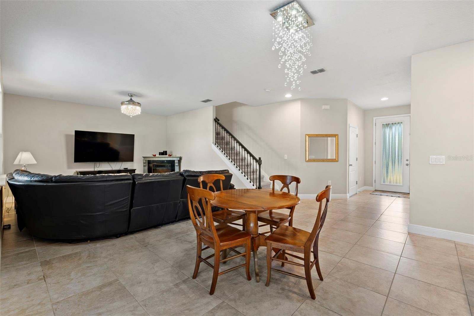 Image 11 of 48 For 1468 Chelsea Manor Circle