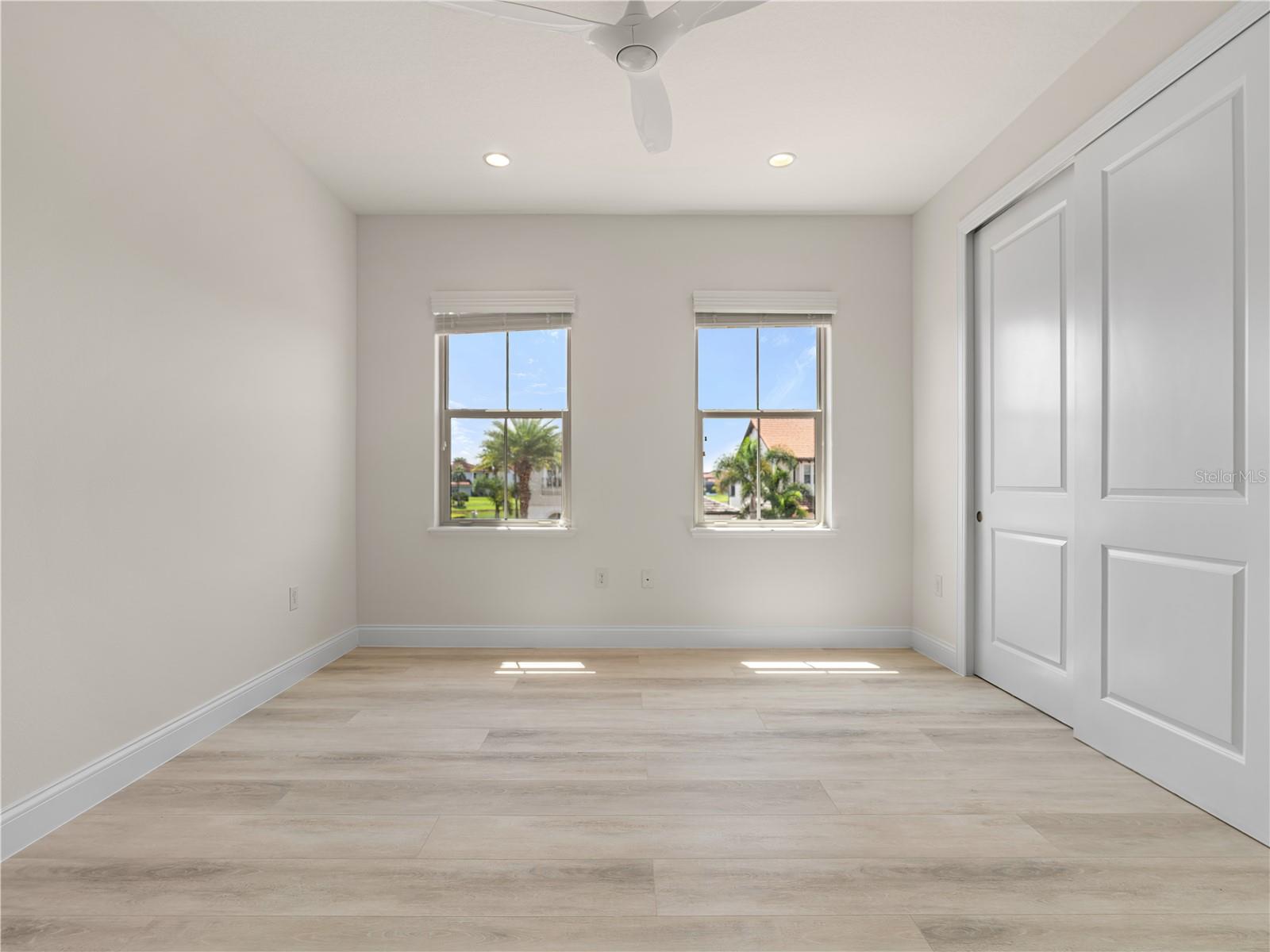 Image 28 of 35 For 10414 Royal Cypress Way