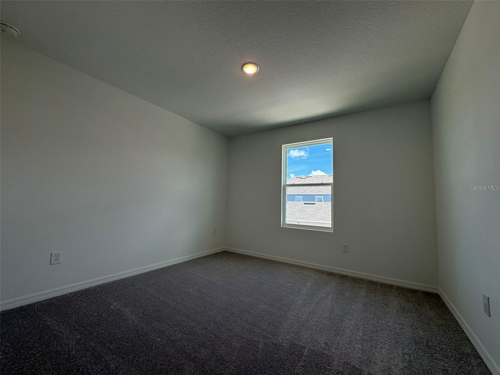 Image 16 of 24 For 15002 Windflower Alley