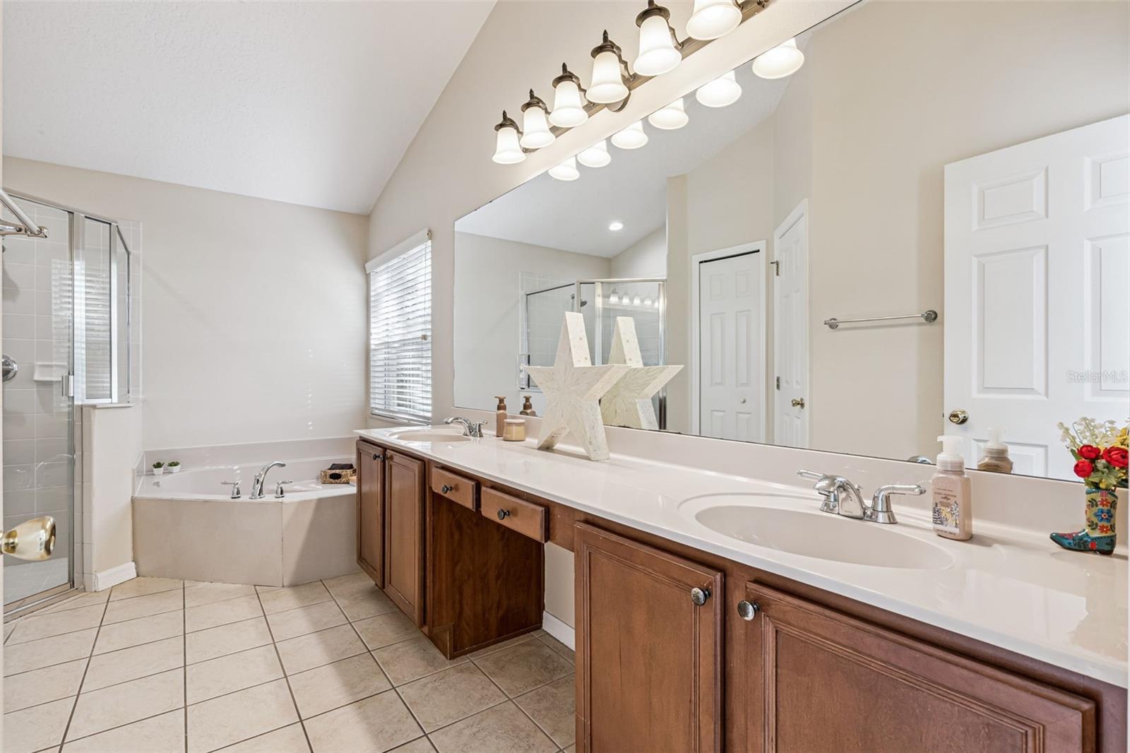 Image 27 of 35 For 2534 Double Tree Place