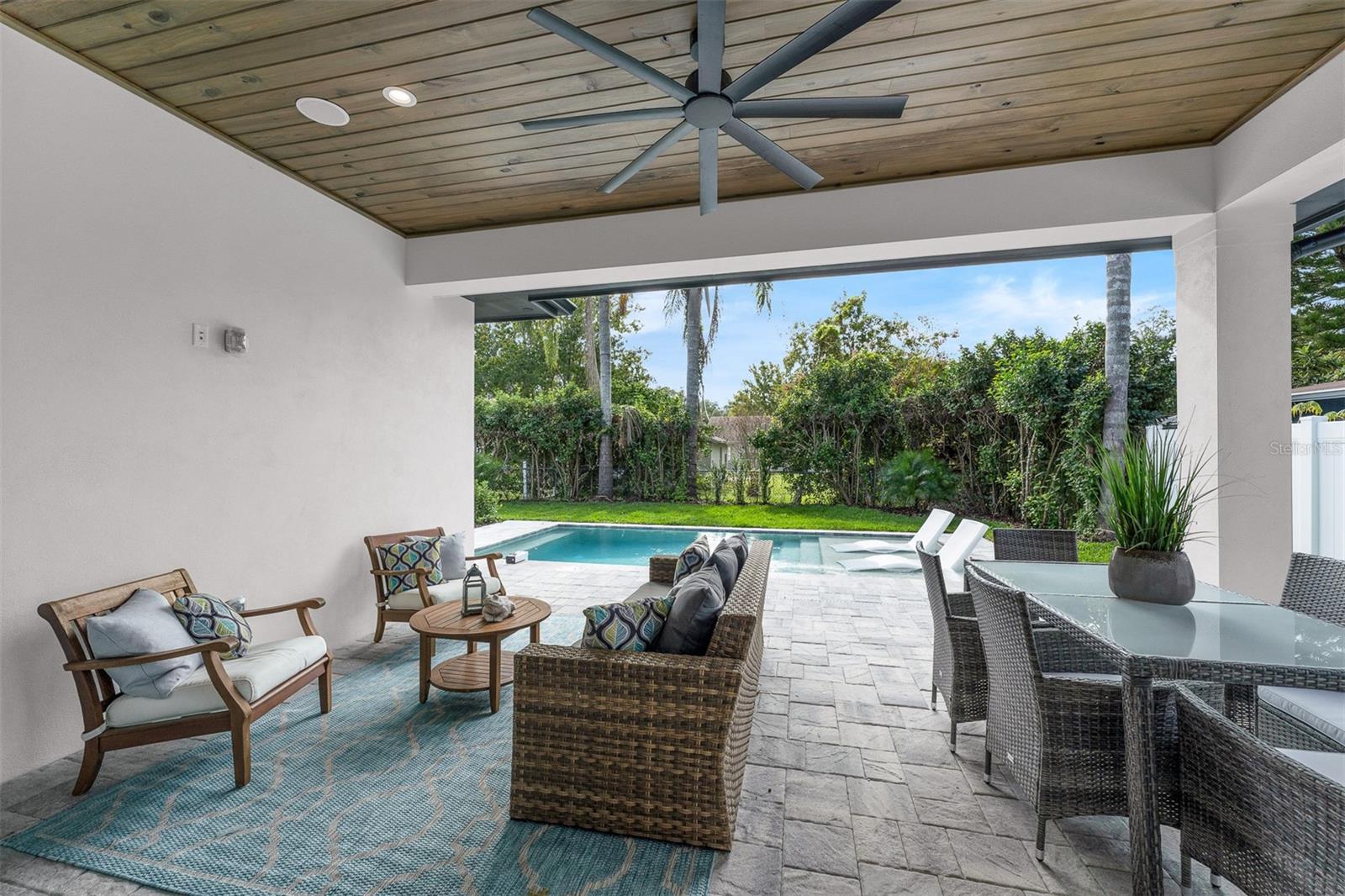 Image 21 of 57 For 1012 Venetian Avenue