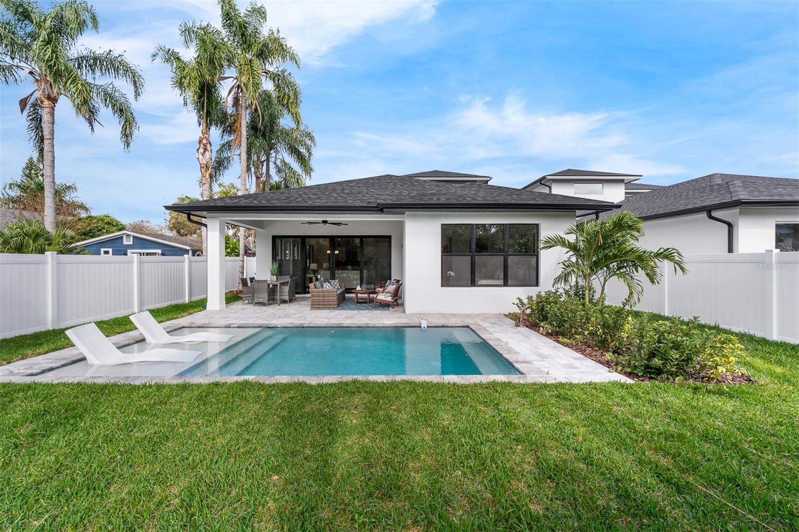 Image 24 of 57 For 1012 Venetian Avenue