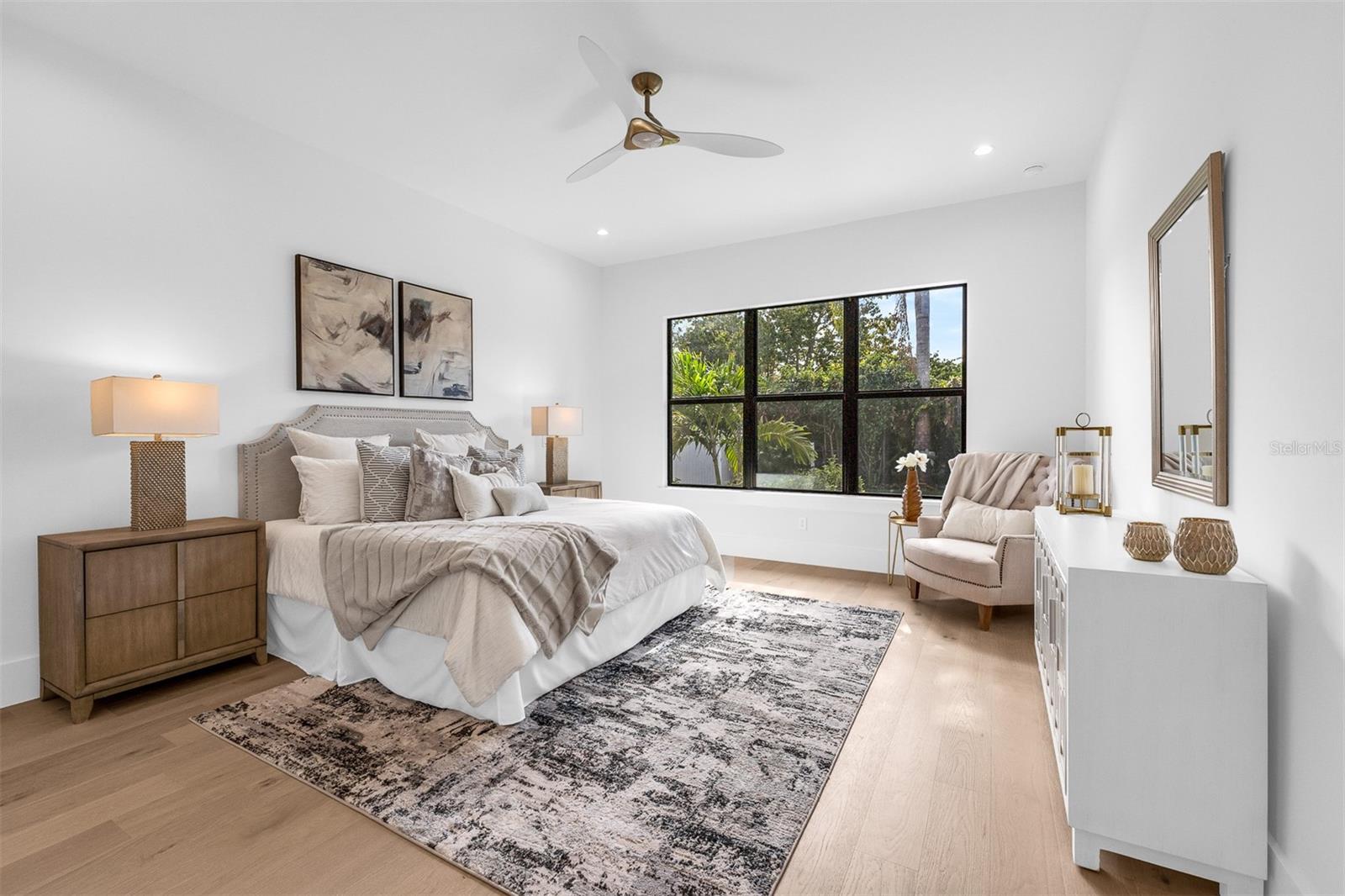 Image 26 of 57 For 1012 Venetian Avenue