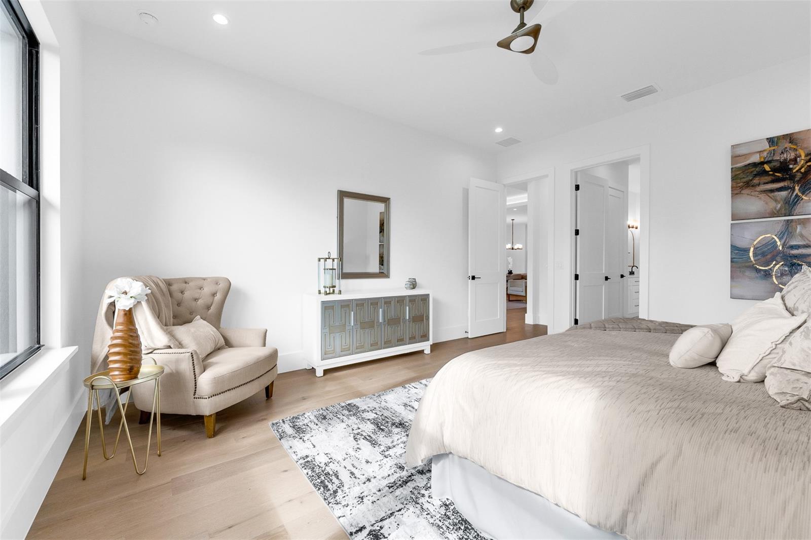 Image 28 of 57 For 1012 Venetian Avenue